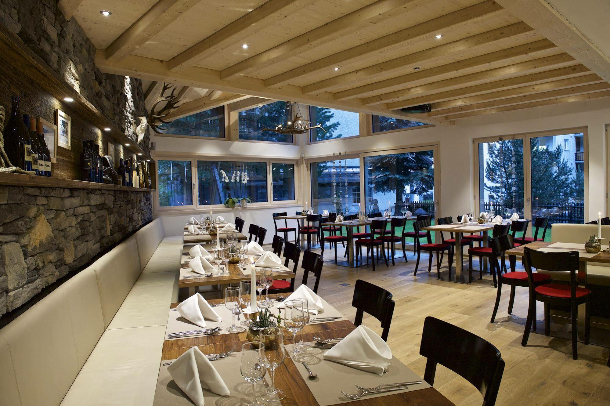 Jaegerhof Serviced Apartements Zermatt Exteriér fotografie